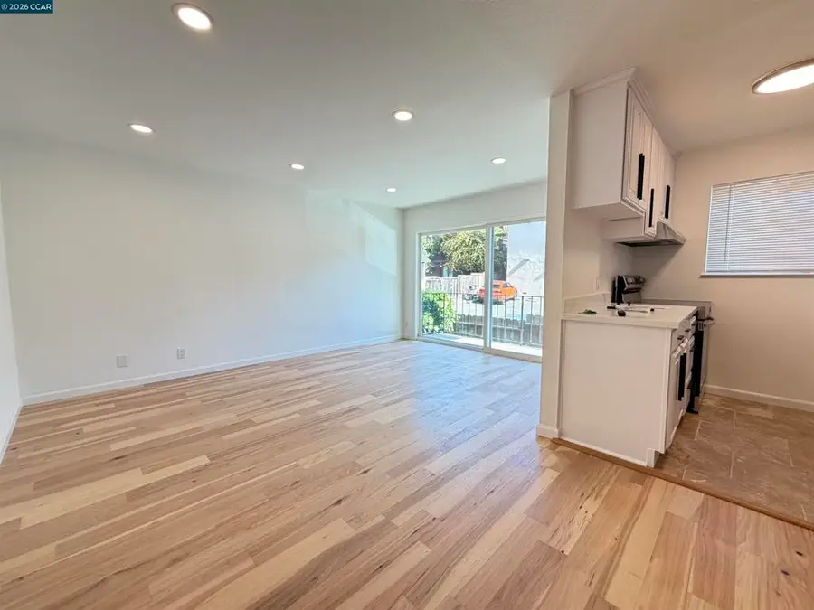 10 Moss Ave #15, Oakland, CA 94610 - #2