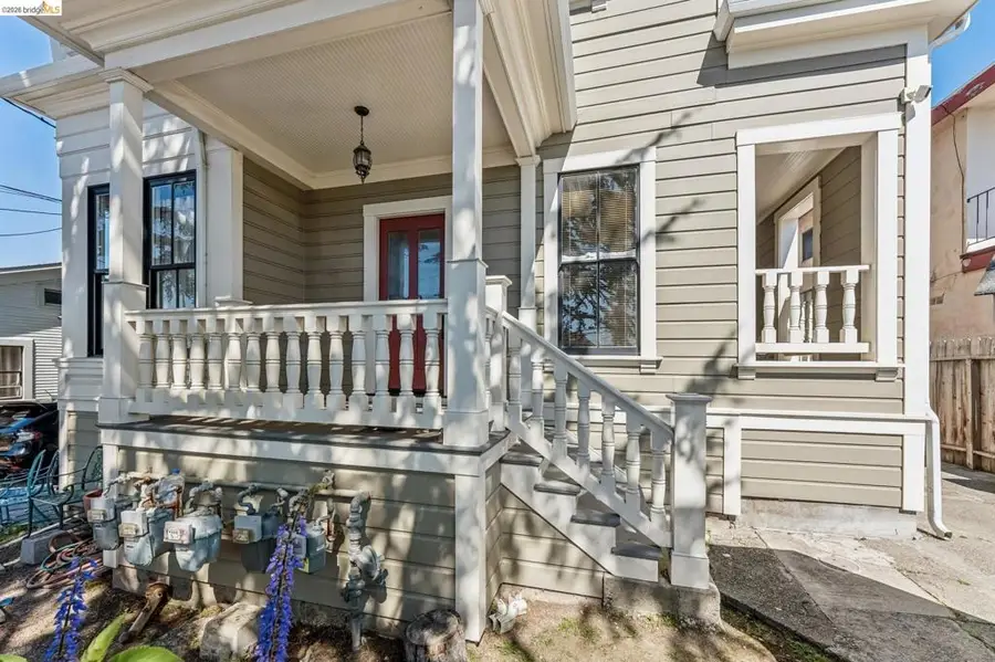 1374 E 32nd, Oakland, CA 94602 - #3