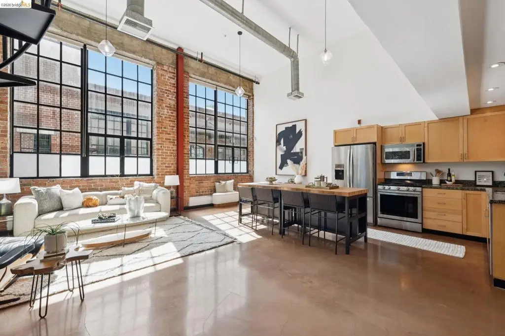 425 E 11th St #17, Oakland, CA 94606 - #1