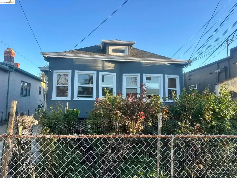 1075 47th St, Emeryville, CA 94608 - #2
