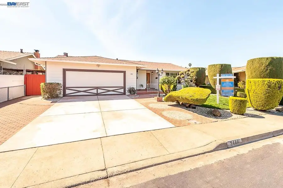 2444 Douglas St, Union City, CA 94587 - #2