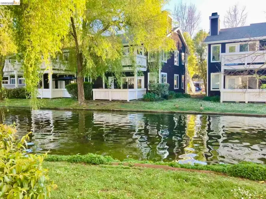 79 Marina Lakes Dr, Richmond, CA 94804 - #3