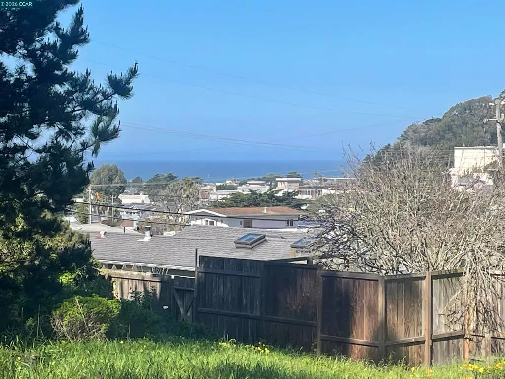 490 Clarendon Rd, Pacifica, CA 94044 - #1
