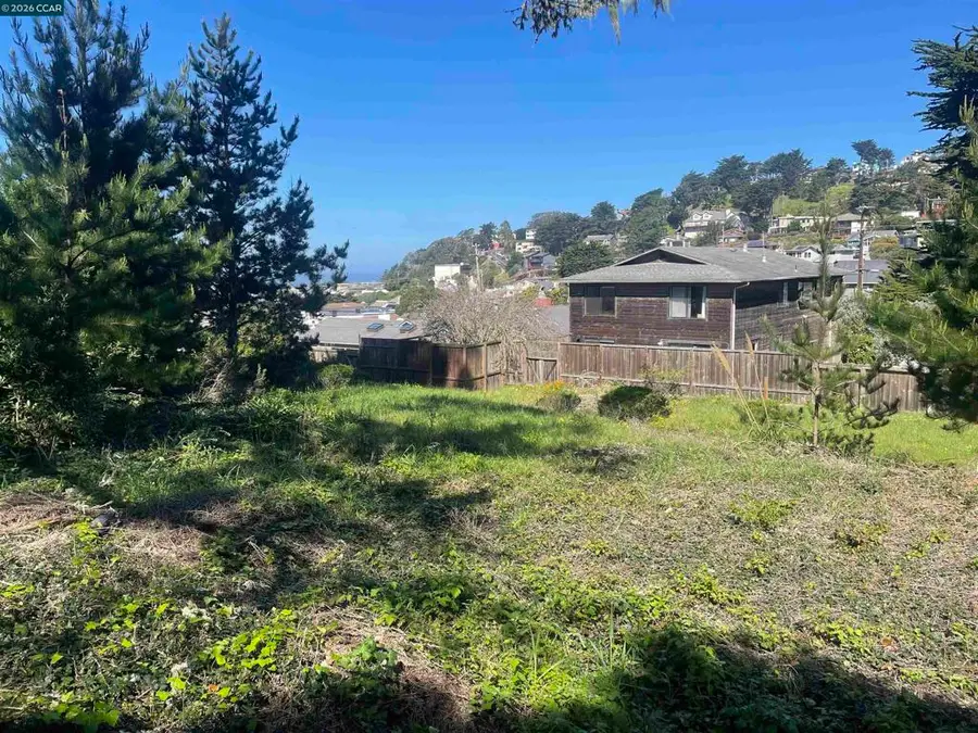 490 Clarendon Rd, Pacifica, CA 94044 - #3