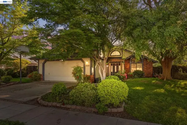 6424 N Vagedes, Fresno, CA 93711