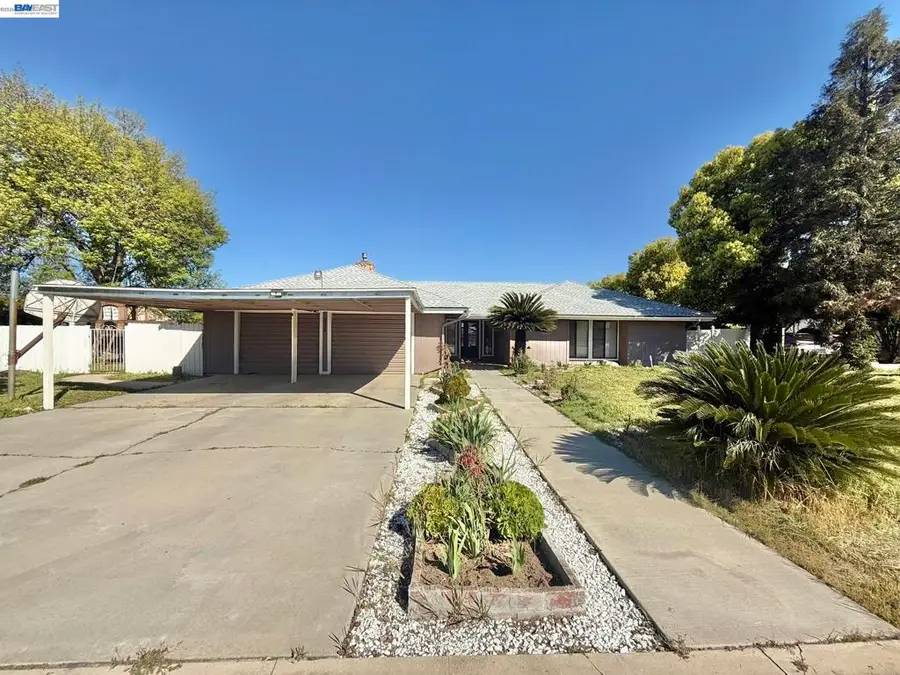 6928 E Lane Ave, Fresno, CA 93727 - #3