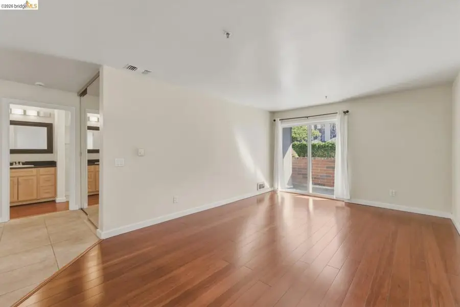 6400 Christie Ave #4120, Emeryville, CA 94608 - #3
