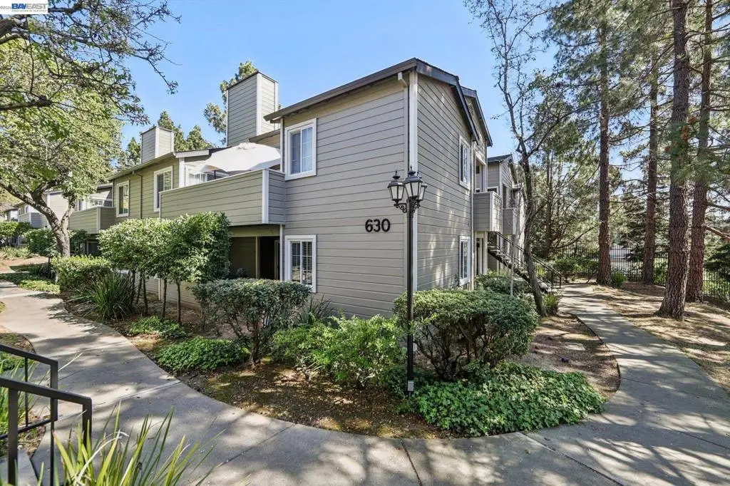 630 Canyon Oaks Drive #D, Oakland, CA 94605 - #1