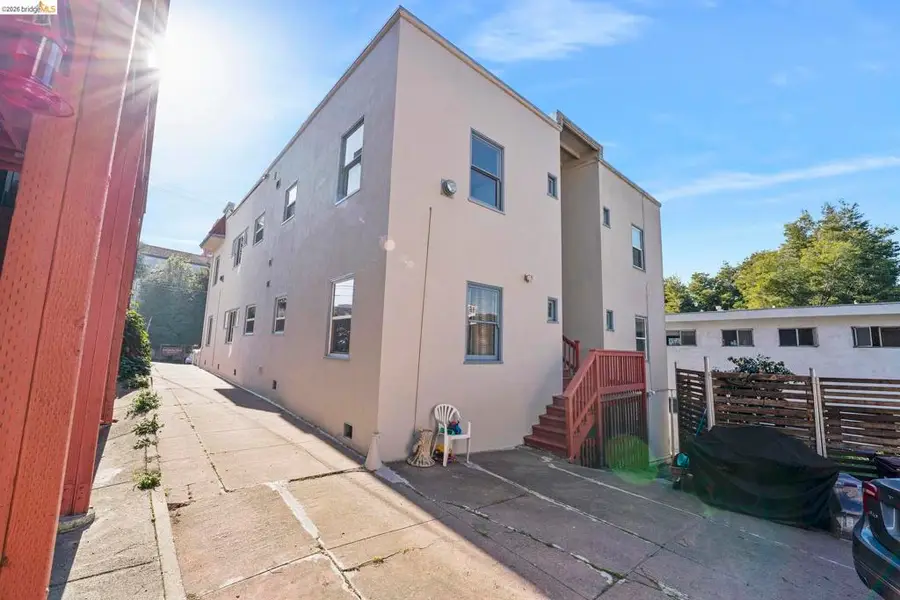 256 29th St, Oakland, CA 94611 - #3