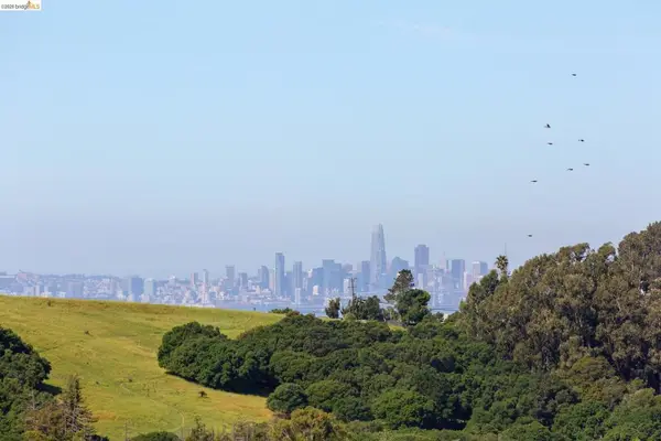 4451 Saint Andrews Rd, Oakland, CA 94605