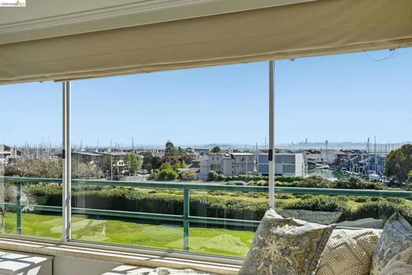 1300 Quarry Ct #209, Richmond, CA 94801