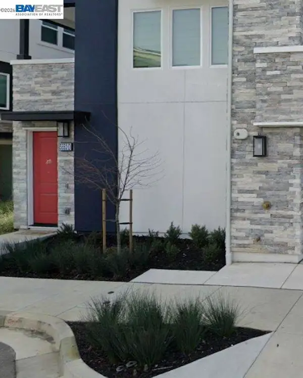 5552 Holly Bay Ave #D, Dublin, CA 94568