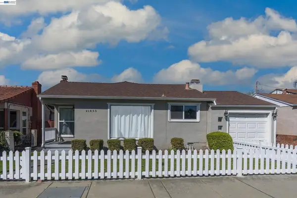 21835 Redwood Rd, Castro Valley, CA 94546