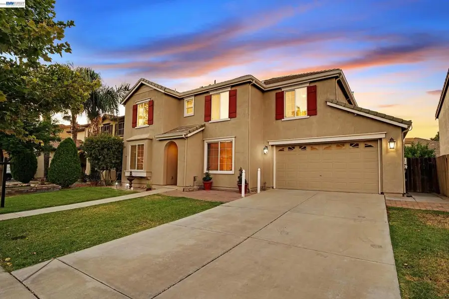 1419 Nubian St, Patterson, CA 95363 - #2