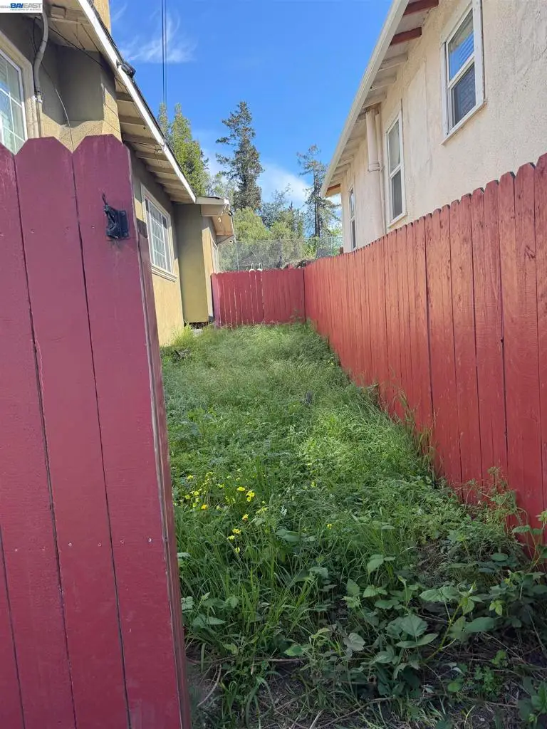 4058 Edwards Ave, Oakland, CA 94605 - #3