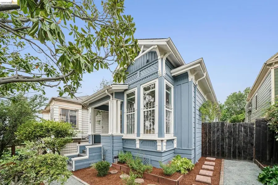 1206 E 22nd St, Oakland, CA 94606 - #3