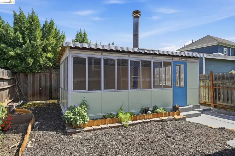 3316 Market St, Oakland, CA 94608 - #2