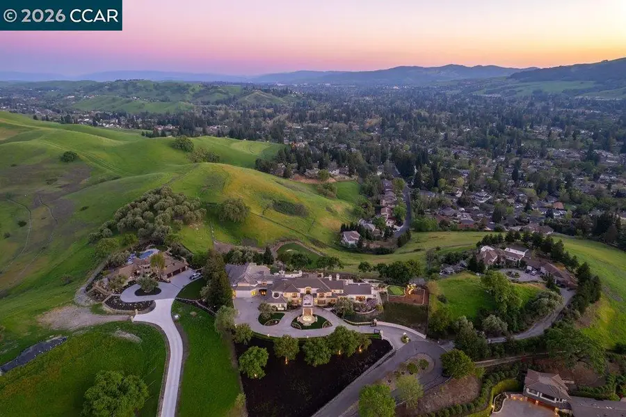 251 Santiago Ln, Danville, CA 94526 - #3