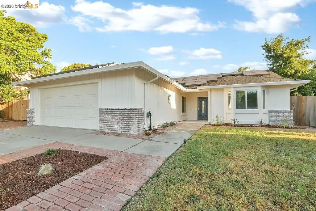 1060 Woodglen Dr, Oakley, CA 94561 - #1