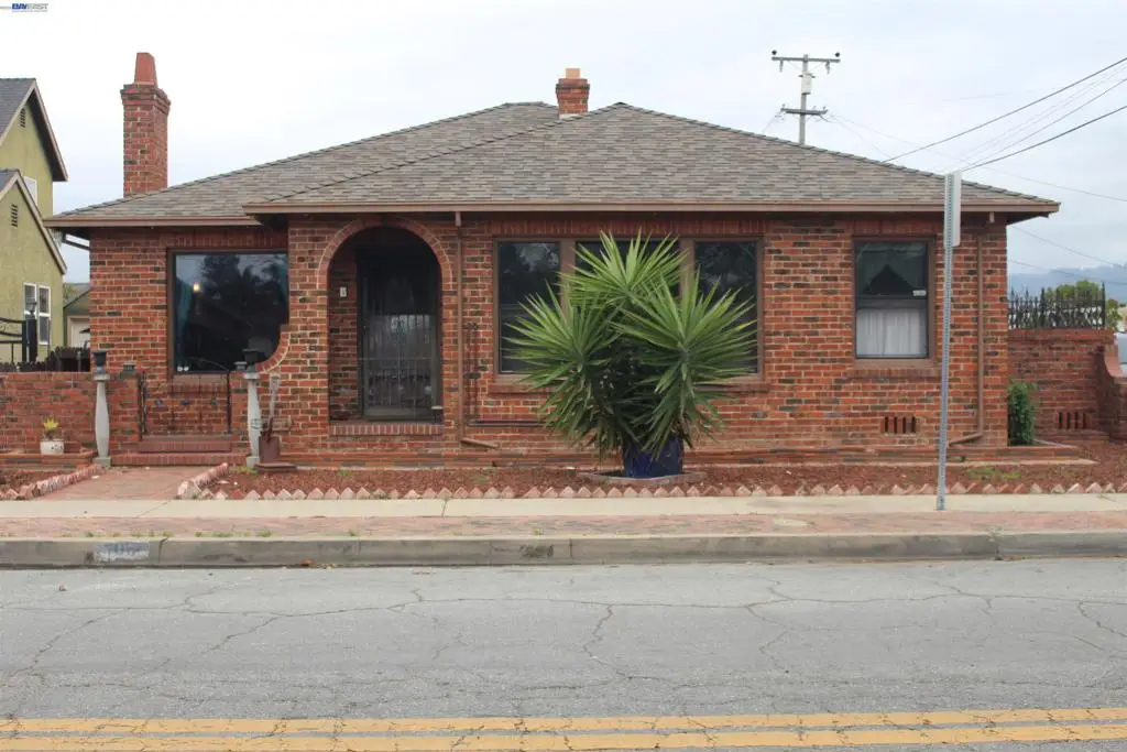 703 Palm Ave, Watsonville, CA 95076 - #1