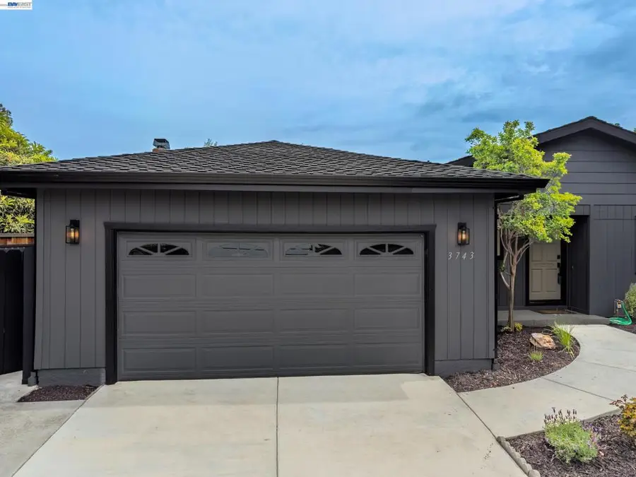 3743 Sanford St, Concord, CA 94520 - #2