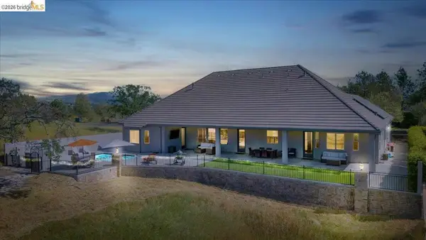 1976 Oak Creek, Copperopolis, CA 95228
