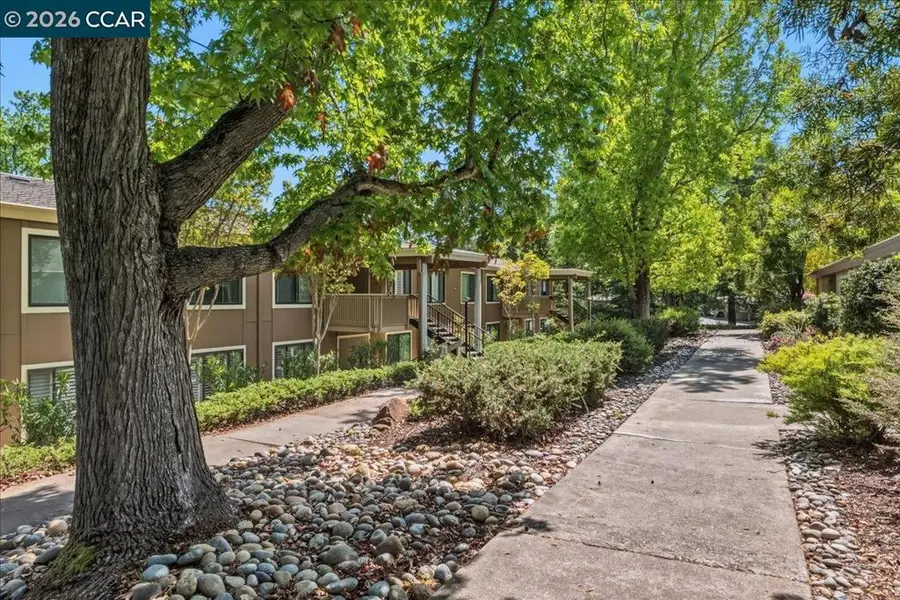 1112 Rockledge Ln #6, Walnut Creek, CA 94595 - #2