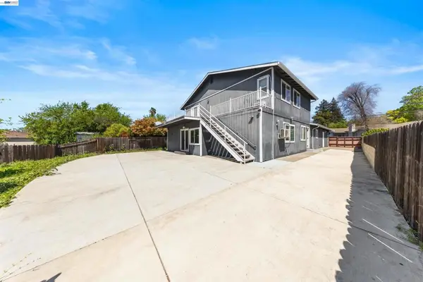 2102 Overhill Rd, Concord, CA 94520