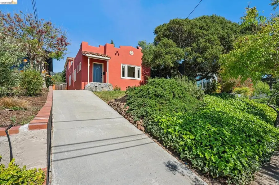 3136 Arizona St, Oakland, CA 94602 - #2