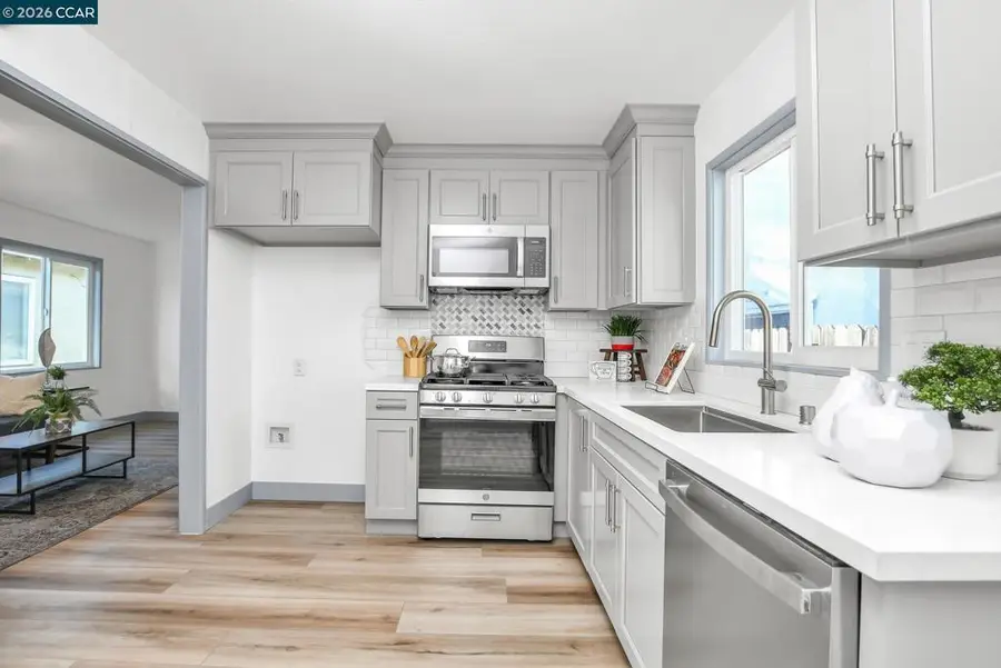 438 S 9th St, Richmond, CA 94804 - #3