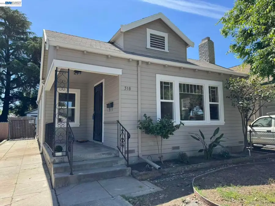 318 E Pine St, Stockton, CA 95204 - #2