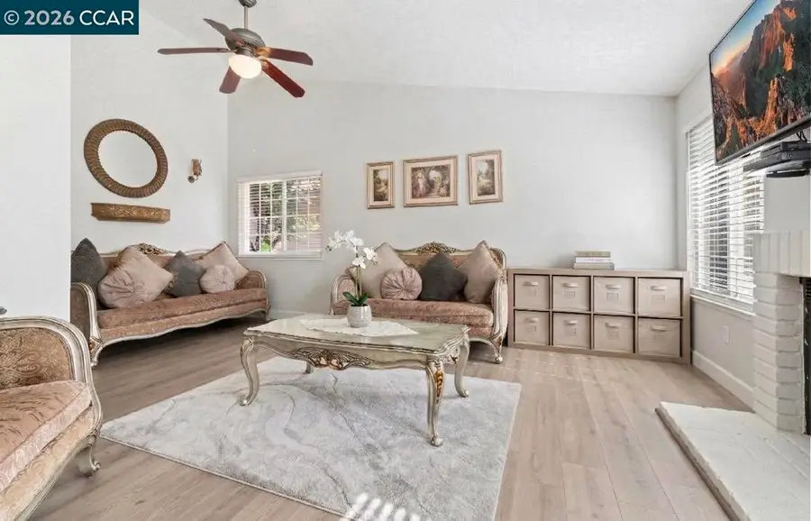 2024 Galway Dr, Pittsburg, CA 94565 - #2