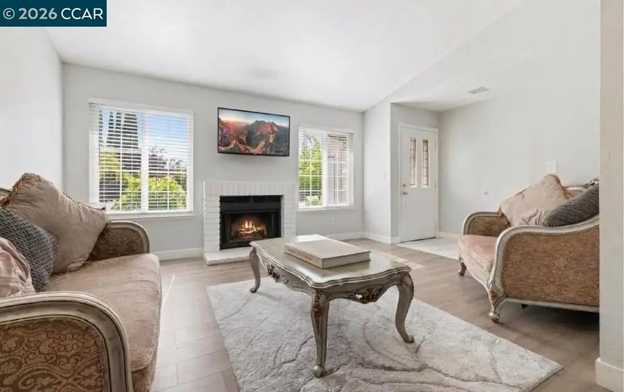 2024 Galway Dr, Pittsburg, CA 94565 - #3