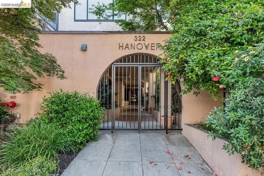 322 Hanover Ave #212, Oakland, CA 94606 - #2