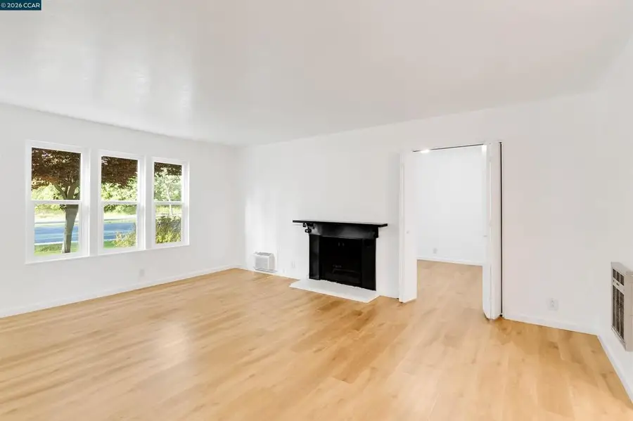 375 Camelback Rd #4, Pleasant Hill, CA 94523 - #2