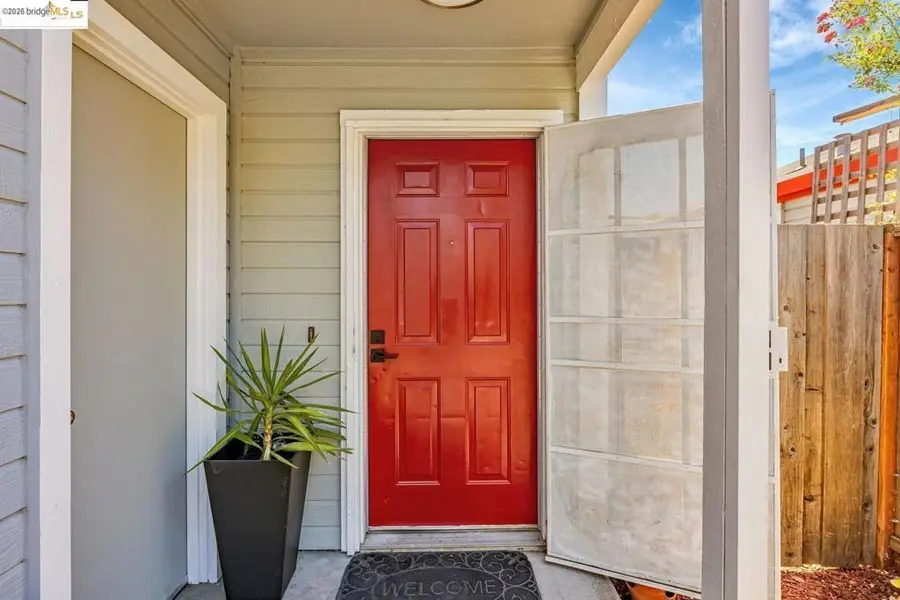 16 Town Sq Pl, Oakland, CA 94603 - #3