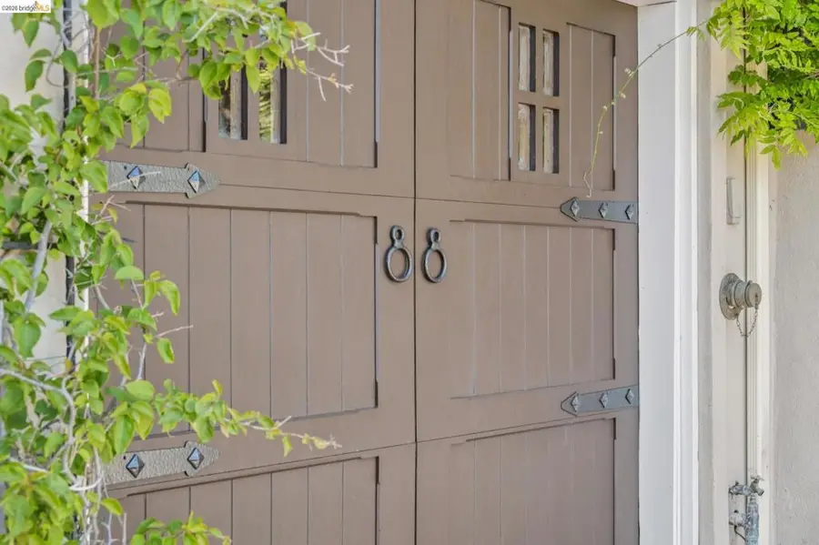 6929 Bristol Dr, Berkeley, CA 94705 - #3