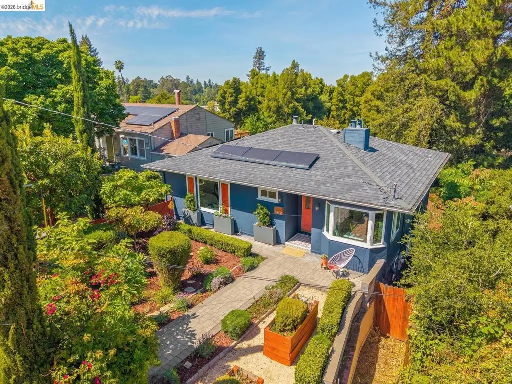 7406 Circle Hill Dr, Oakland, CA 94605 - #1