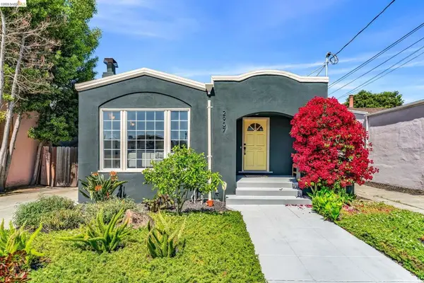 2907 Seminary Ave, Oakland, CA 94605