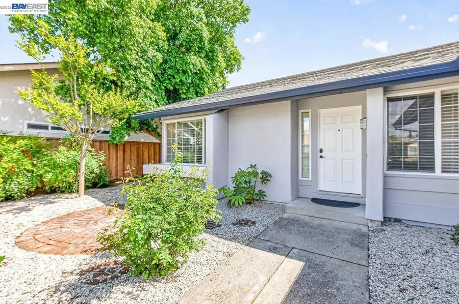 5549 Bridgeport Cir., Livermore, CA 94551 - #2