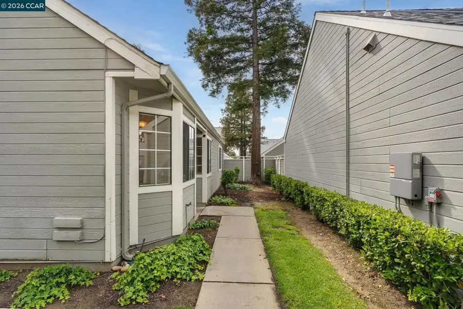 1510 Plymouth Ln, Antioch, CA 94509 - #2