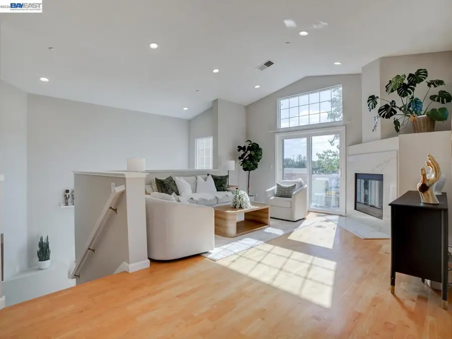 112 Camerota Way, Redwood City, CA 94065 - #2