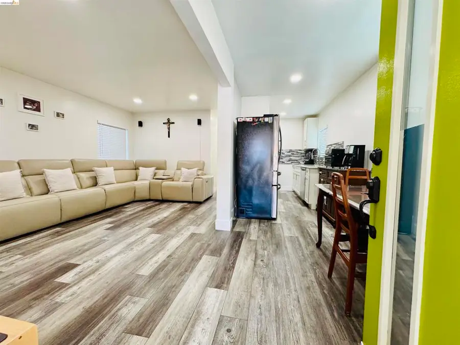 418 Douglas Ave, Oakland, CA 94603 - #2