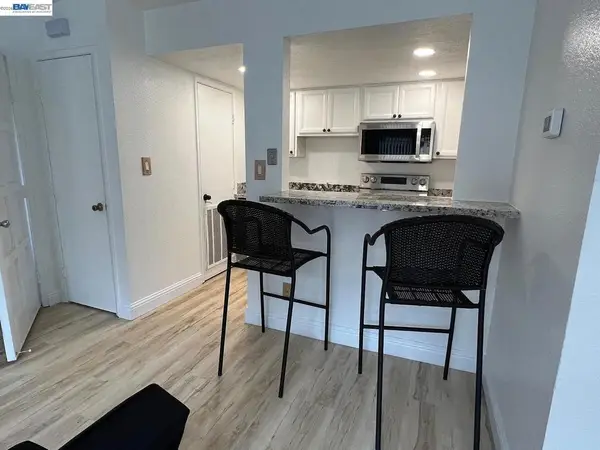 3701 Colonial Dr #36, Modesto, CA 95356