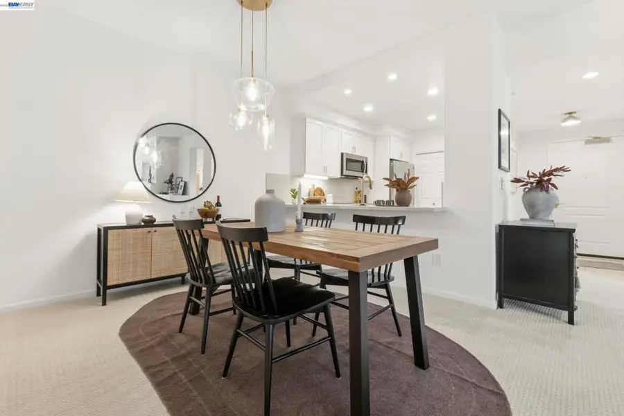111 Saint Matthews Ave #304, San Mateo, CA 94401 - #3