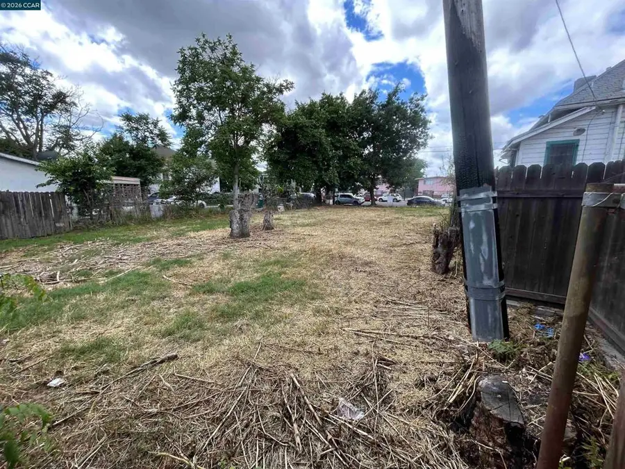 518 S Sutter St, Stockton, CA 95203 - #3