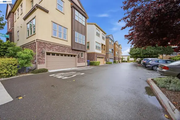 1600 Lexington Ln, Pleasanton, CA 94566