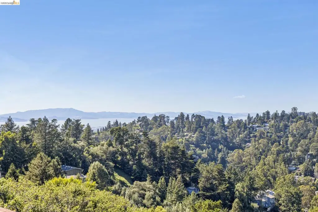 46 Carisbrook Ln, Oakland, CA 94611 - #1