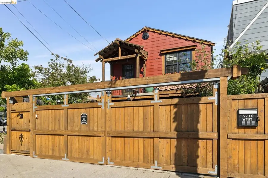 3710 West St, Oakland, CA 94608 - #2
