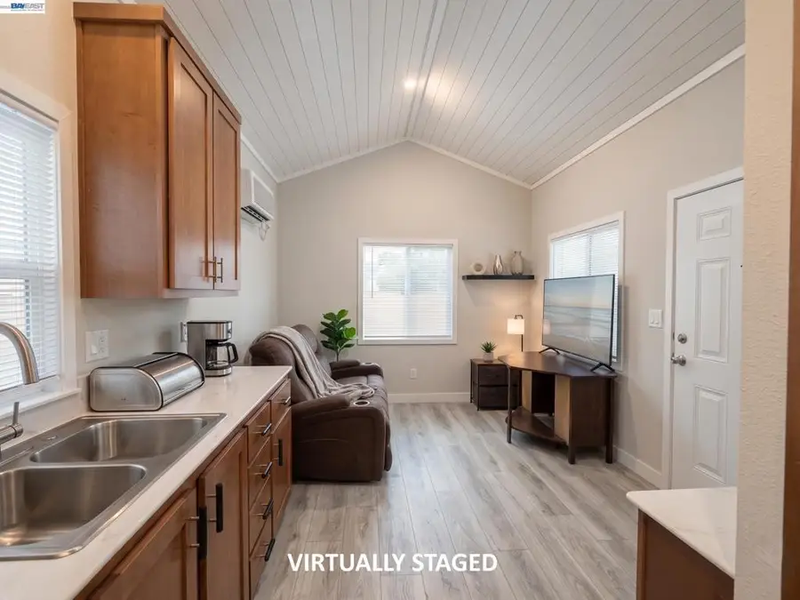 5878 Garlic Farm Dr, Gilroy, CA 95020 - #3